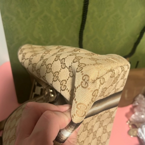 Gucci Canvas Tote Khaki And Gold - Picture 9 of 15